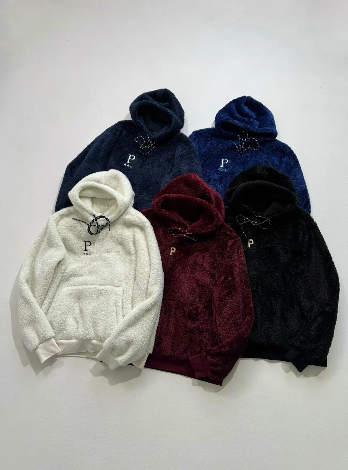 polo plush hoodie - Image 3