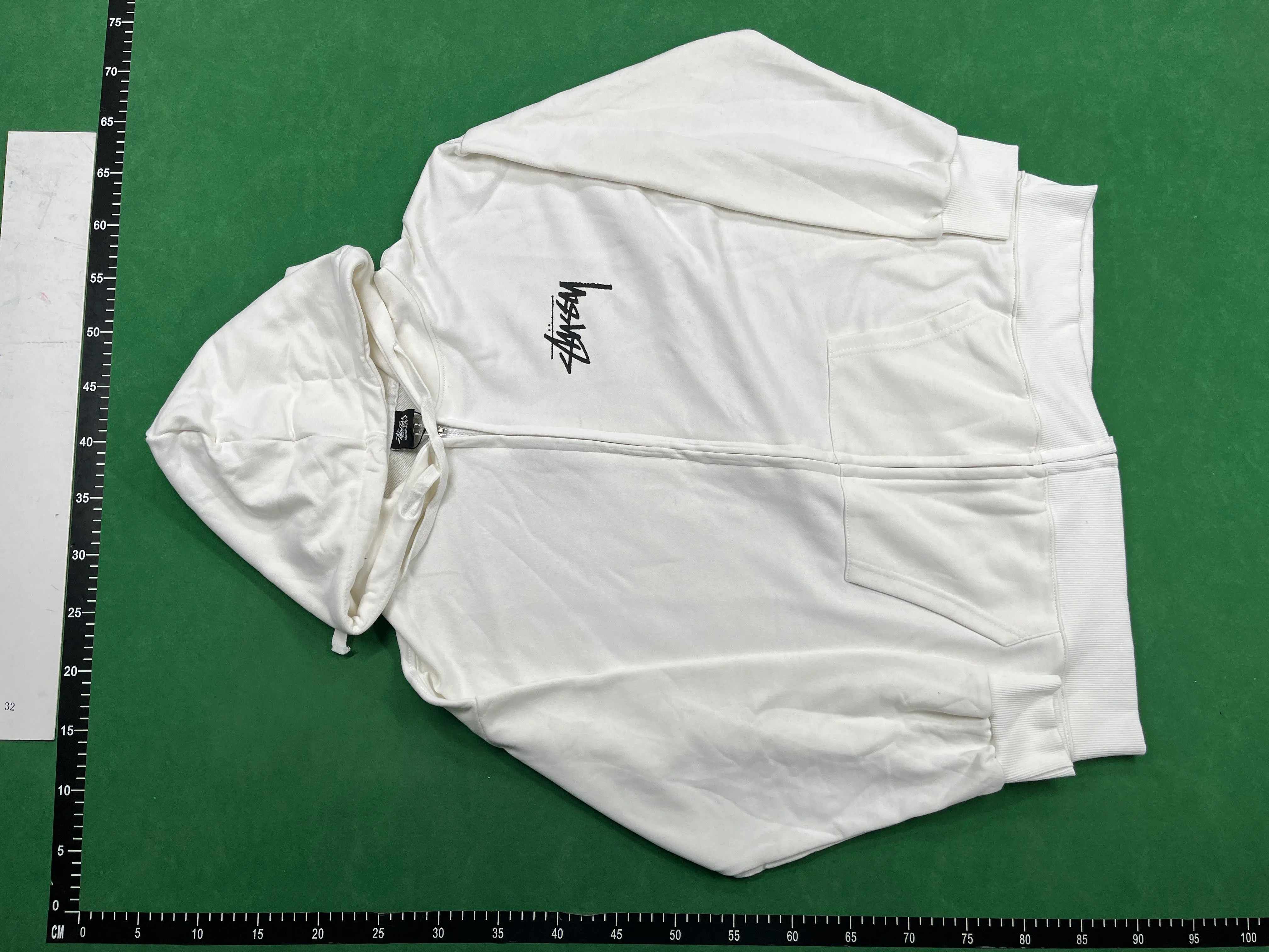 STUSSY ZIP UPS - Image 4