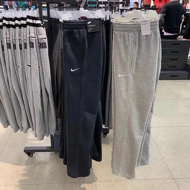 NIKE PANTS - Image 4