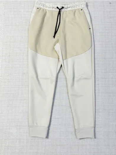 NIKE tech pants - Image 2