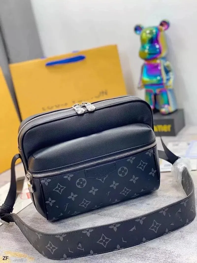 Great quality messenger bags - Image 2