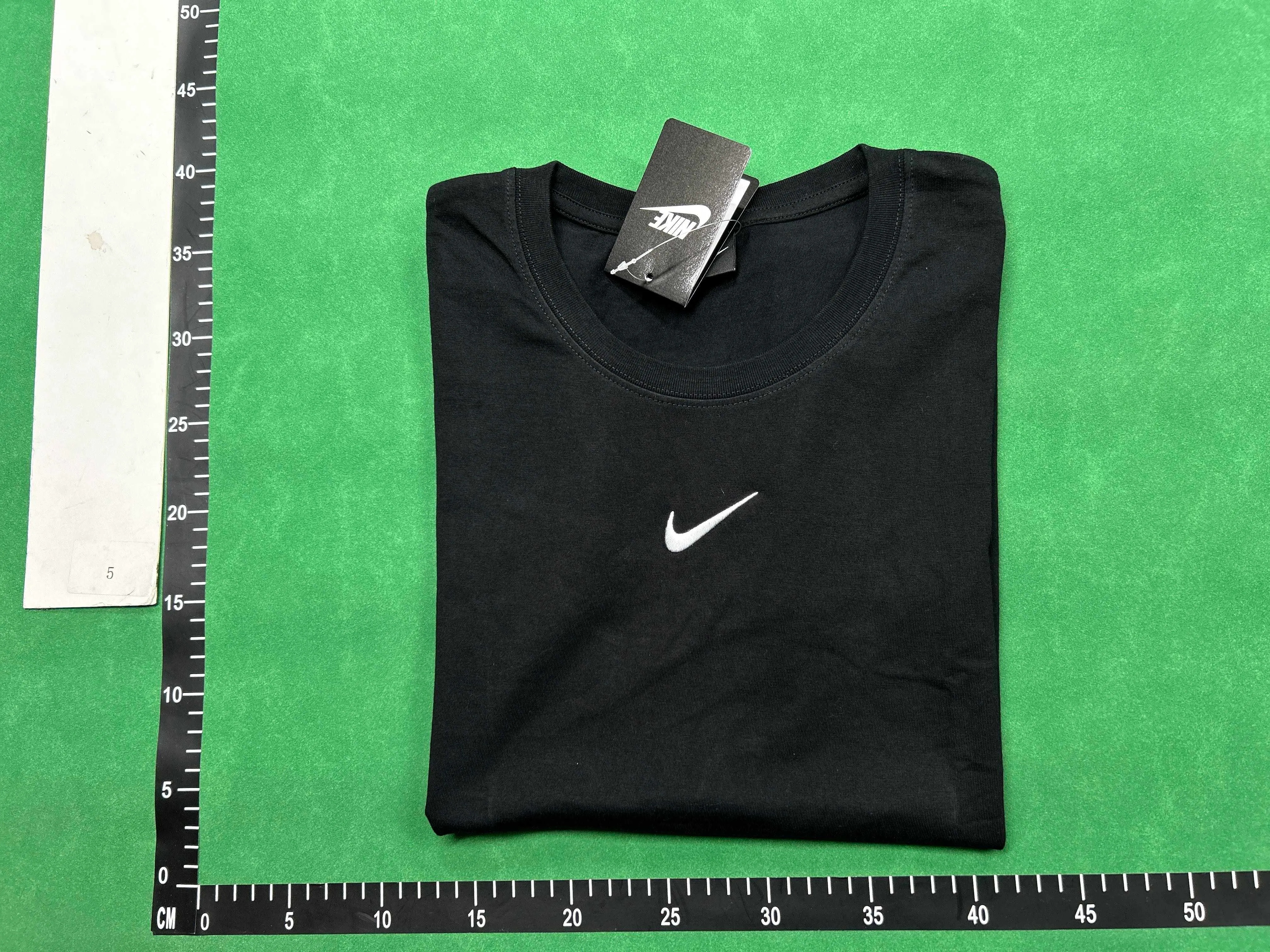 Plain nike shirts - Image 2