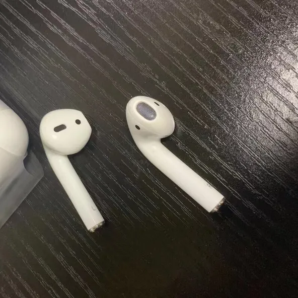 AirPods 2 - Image 2