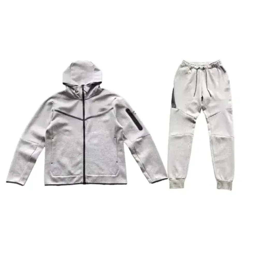 Nike Tech Fleece Gray