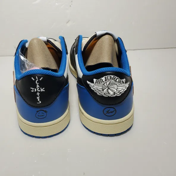 Travis Scott x Fragment ​Design x Air Jordan 1 Low - Image 2