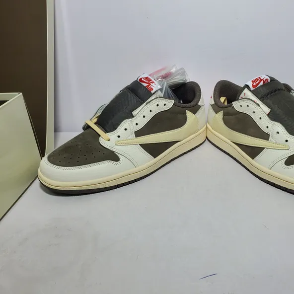 Travis Scott x Air Jordan 1 Low OG Reverse Mocha - Image 3
