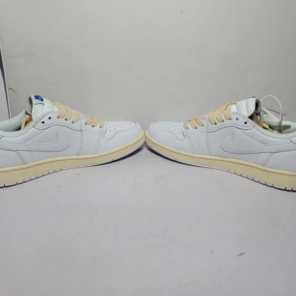 Travis Scott x Air Jordan 1 Low White Blue - Image 2