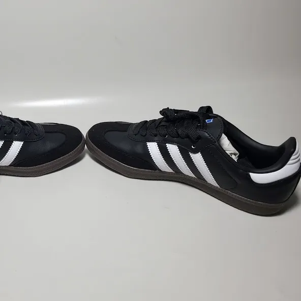 Samba Vegan OG Black And White Characters - Image 3