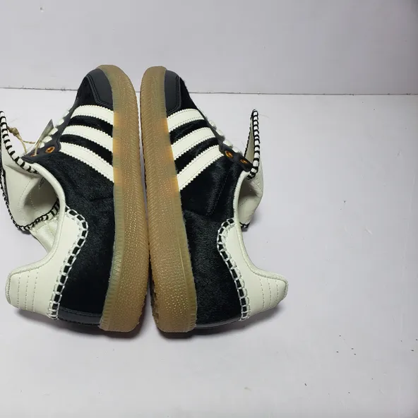 Originals Samba Vegan ​OG Black Horse Hair - Image 4