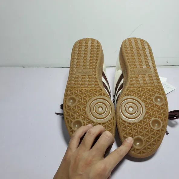 Originals Samba Vegan ​OG White Haired Horse - Image 3