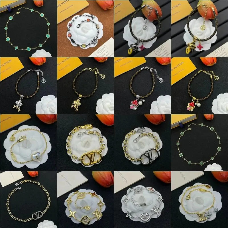 IV  Hand jewelry (40)